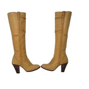Vintage 70s Western Tan Knee-High Leather‎ Boots Sz 3 Patchwork Stitching Heeled